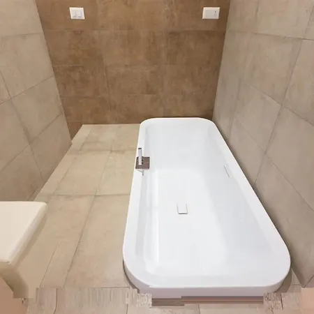 One Bedroom For Rent - Check Profile Apartment *
