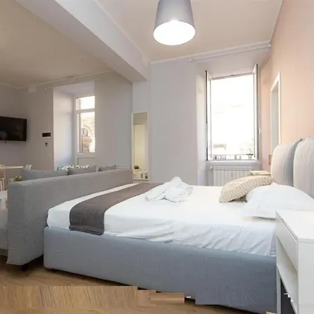 One Bedroom For Rent - Check Profile アパート *