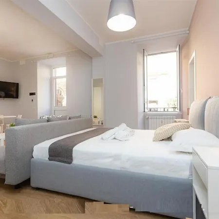 One Bedroom For Rent - Check Profile Apartment Rome