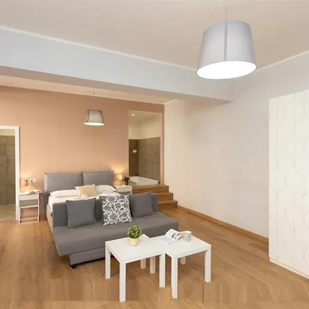 One Bedroom For Rent - Check Profile Rome